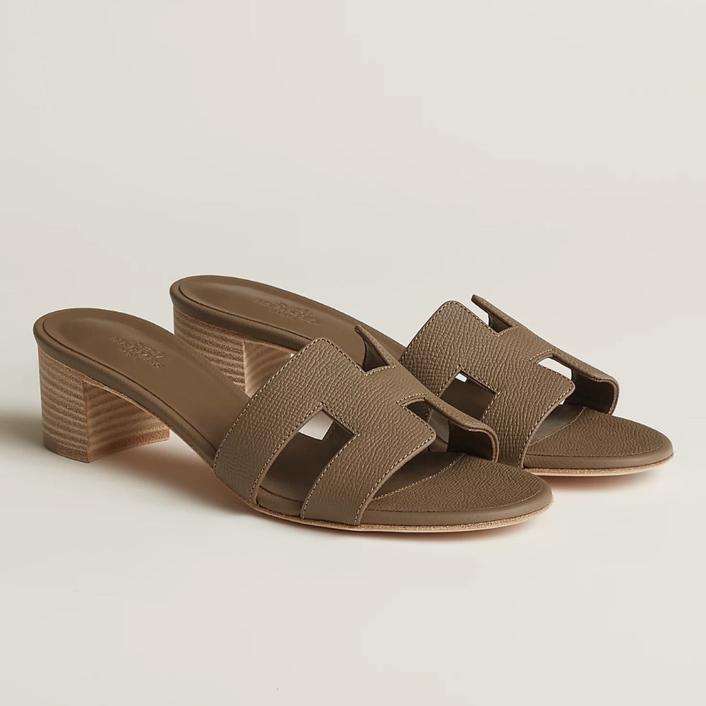 Hermes women’s Oasis Etoupe leather Sandal Heel Sz 35